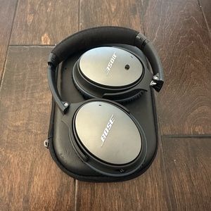 Bose Noise Cancelling Headphones